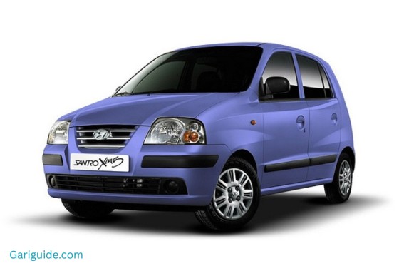 Hyundai Santro 2025 model parked on Pakistan street – side view